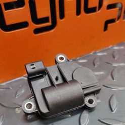 Pakoputken ohitusventtiilin sähköinen toimilaite